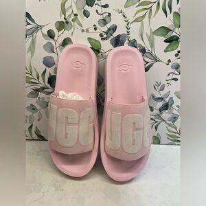 Pink and White UGG Flip Flops Women Size‎ 7.